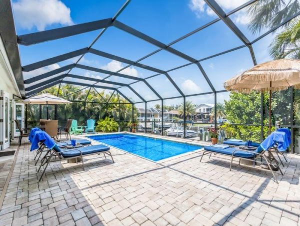 Three Bedroom Vacation Rental Large Screened Pool