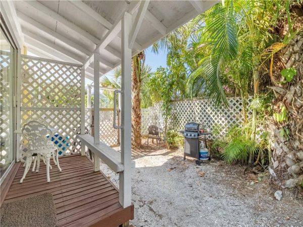 Two Bedroom Bradenton Beach Rental Cottage Sleeps 8 Guests
