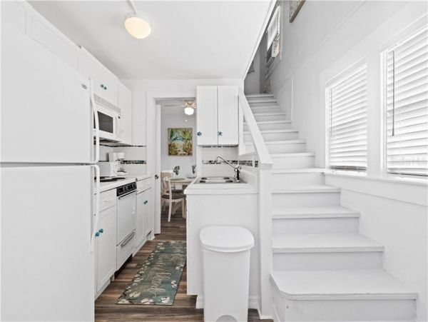 Two Bedroom Bradenton Beach Rental Cottage Sleeps 8 Guests