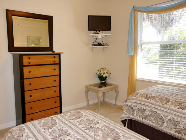 Four Bedroom Pool Home Close to Beach in Marco Island