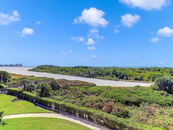 Marco Island Condo with Pool Tennis Court 4 Guests