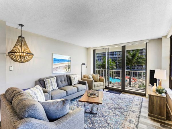Marco Island Condo with Pool Tennis Court 4 Guests