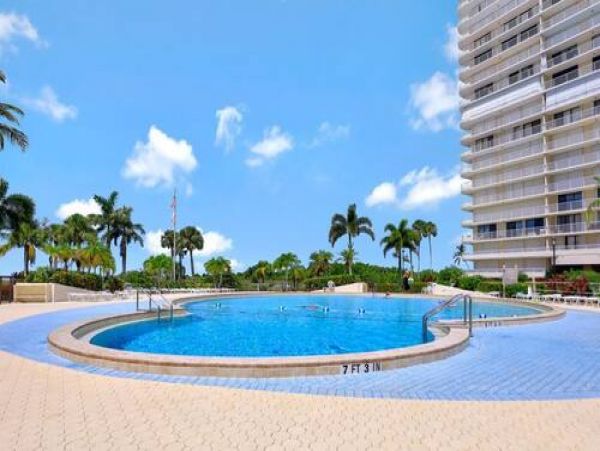 Marco Island Condo with Pool Tennis Court 4 Guests