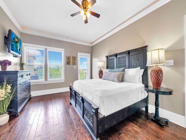 Miramar Beach Vacation Rentals - Emerald Coast Luxury Homes with Pool & Theater