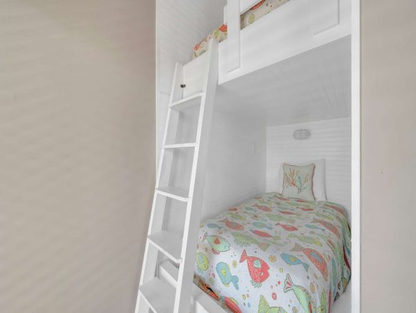 Miramar Beach Vacation Rentals - Emerald Coast Luxury Homes with Pool & Theater