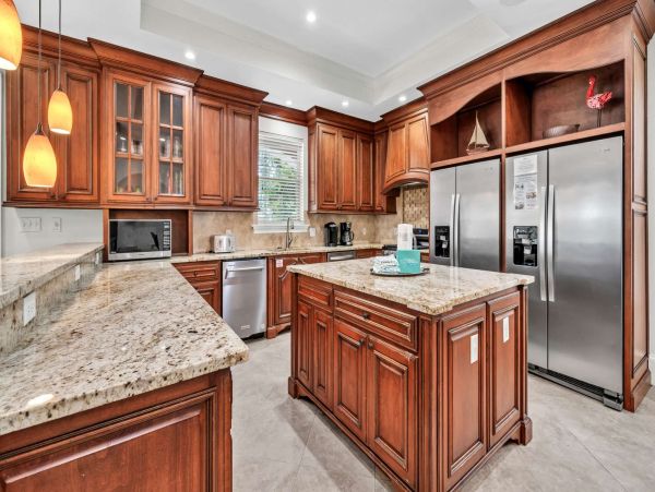 Miramar Beach Vacation Rentals - Emerald Coast Luxury Homes with Pool & Theater