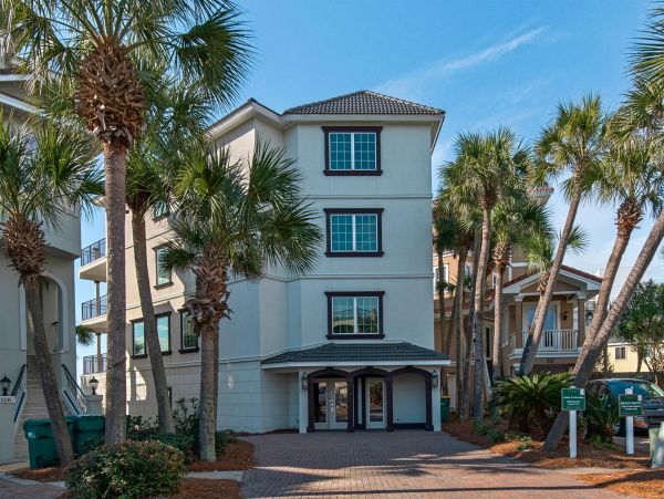Stunning Destin Beach Front Vacation Home - A Rare Gem!
