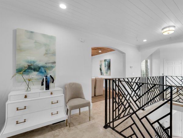 Stunning Destin Beach Front Vacation Home - A Rare Gem!