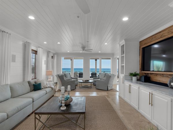 Stunning Destin Beach Front Vacation Home - A Rare Gem!