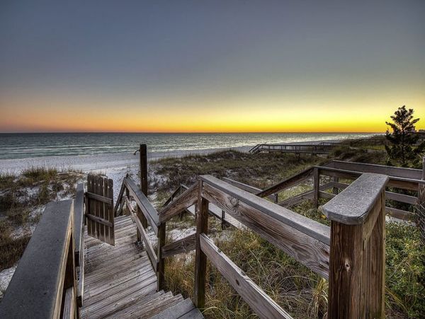 Luxury Beach House with Seven Bedrooms & Full Ocean Views