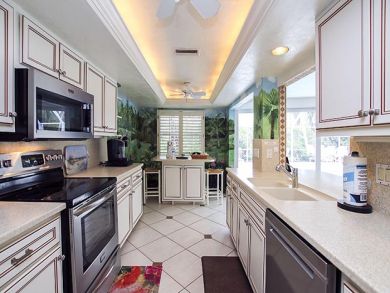 Sanibel Vacation Home Sleeps Six Guests