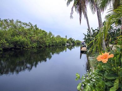 Sanibel Vacation Home Sleeps Six Guests