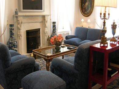 Large salon with fireplace