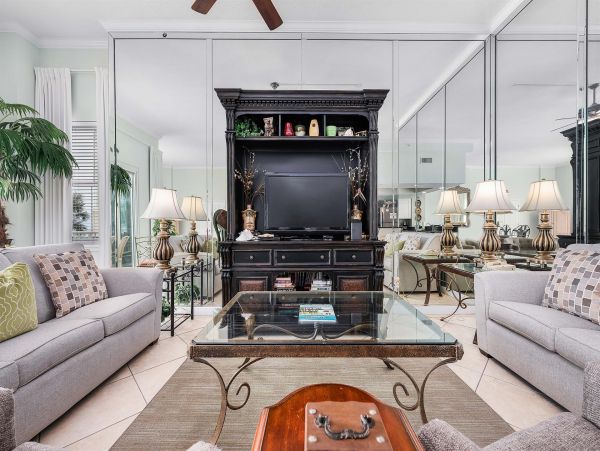 Sleep up to 18 guests at this Amazing Destin Rental Property