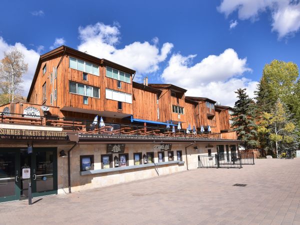 Ski Condo at Base of Vail Mountain- Best Ski Accommodation
