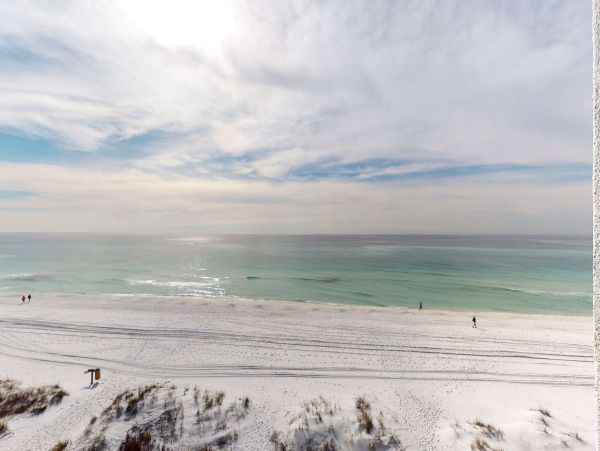 Beach-Front Miramar Home with Private Beach Access Sleeps 20