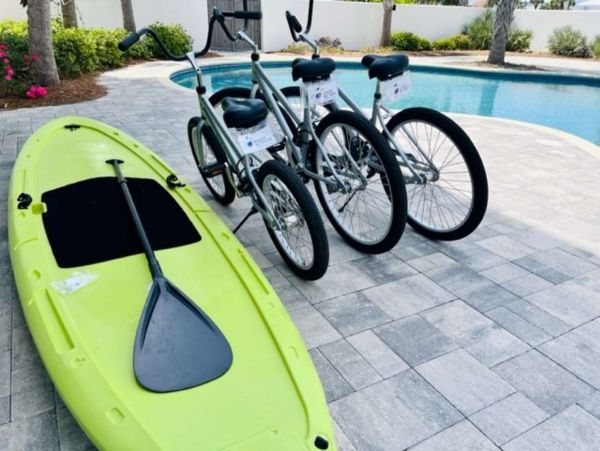 Beach-Front Miramar Home with Private Beach Access Sleeps 20