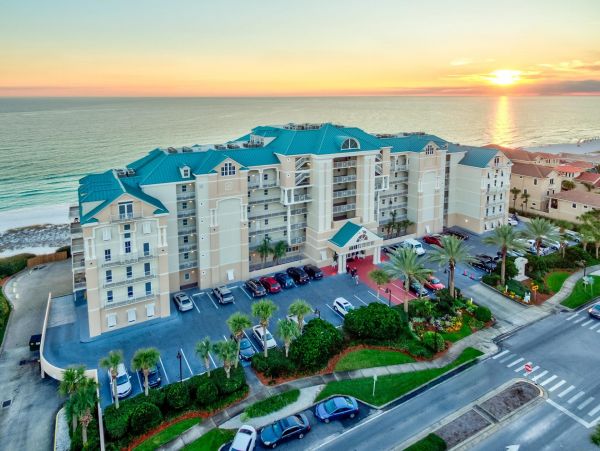 Luxury Destin 5 Bedroom Waterfront Condo On Scenic Hwy 98