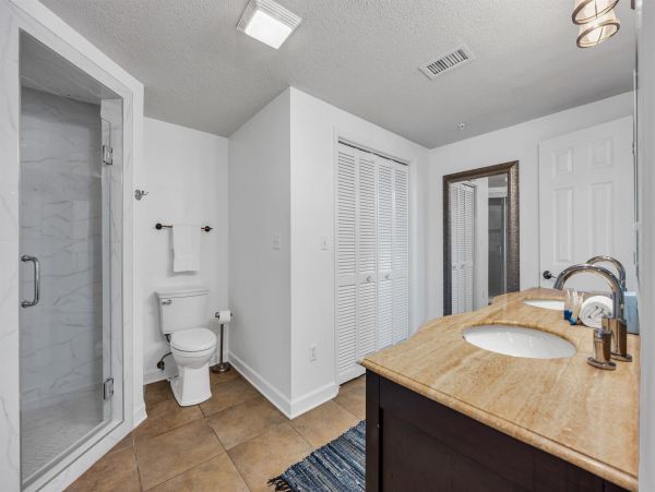 Spacious 5-Bedroom Beachfront Condo with Gulf Views and Luxury Amenities