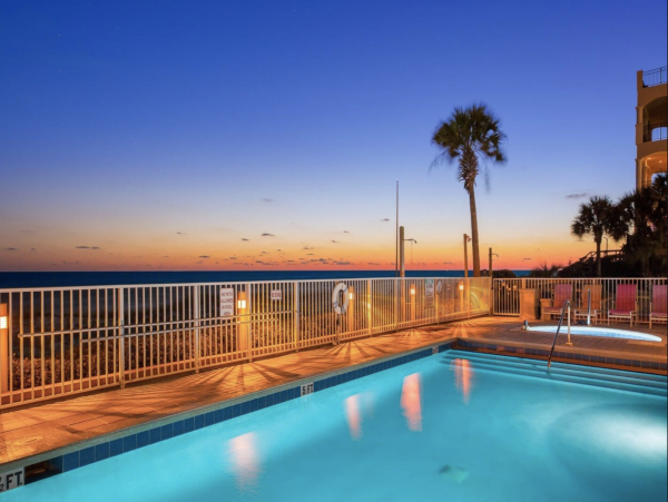 Destin Rental Accommodation on Beach with Gulf Views