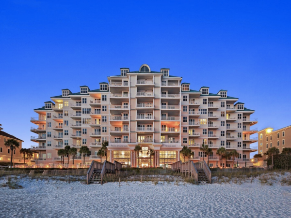 Destin Rental Accommodation on Beach with Gulf Views