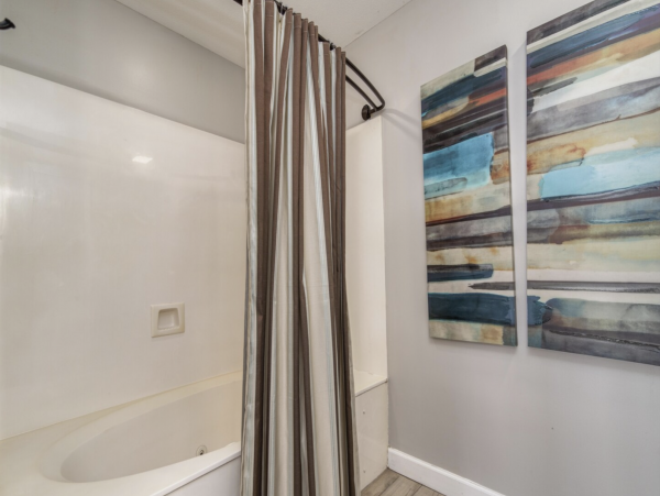 Destin Rental Accommodation on Beach with Gulf Views