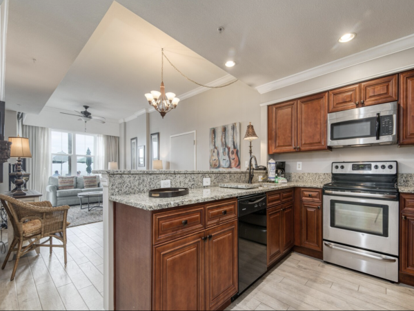 Destin Rental Accommodation on Beach with Gulf Views