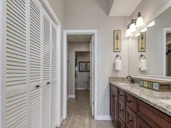 Destin Rental Accommodation on Beach with Gulf Views
