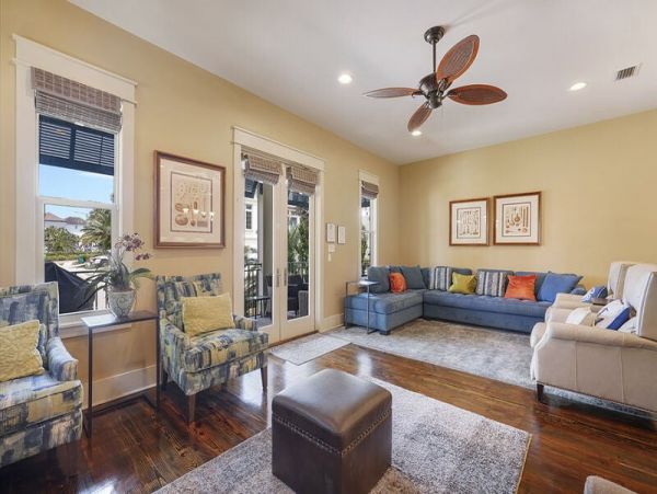 Luxury Destin  Six Bedroom Destin Rental - Plus Bonus Room.