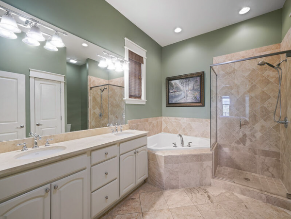 Luxury Destin  Six Bedroom Destin Rental - Plus Bonus Room.