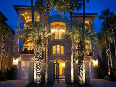 Luxury 5 Bedroom Destin Rental will Sleep 15 Guests - Pool