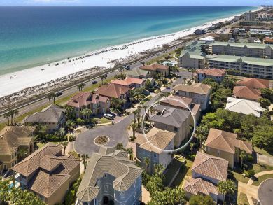 Luxury 5 Bedroom Destin Rental will Sleep 15 Guests - Pool