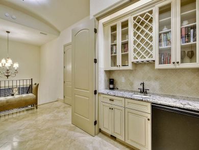 Luxury 5 Bedroom Destin Rental will Sleep 15 Guests - Pool