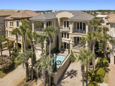 Luxury 5 Bedroom Destin Rental will Sleep 15 Guests - Pool