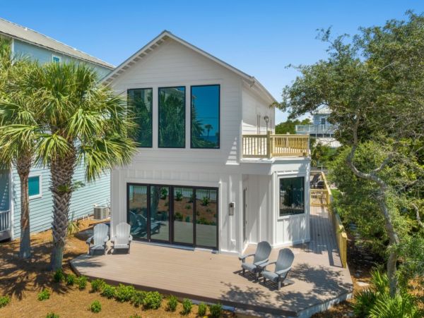 Five Bedrooms Destin Vacation Home Short Walk to Beaches
