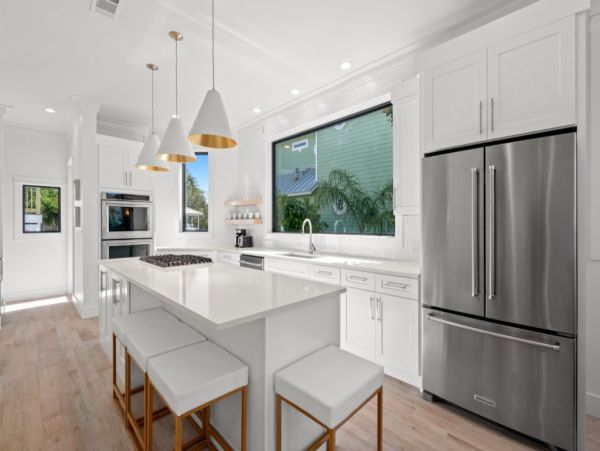 Five Bedrooms Destin Vacation Home Short Walk to Beaches
