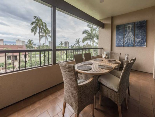 Maui Two Bedroom Vacation Condos with Pool