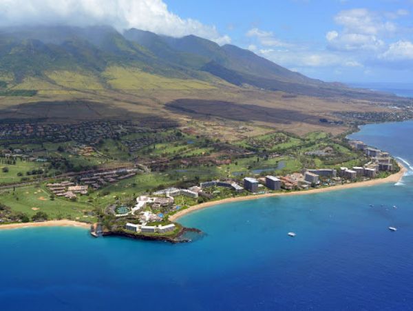 Maui Two Bedroom Vacation Condos with Pool