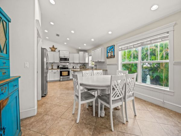 Tropical Grounds 3 Bedroom Vacation Rental Duplex with Pool!