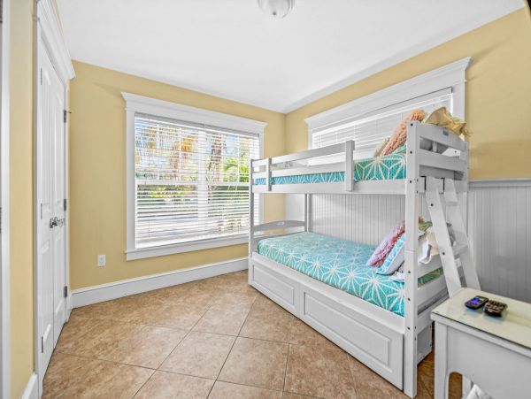 Tropical Grounds 3 Bedroom Vacation Rental Duplex with Pool!