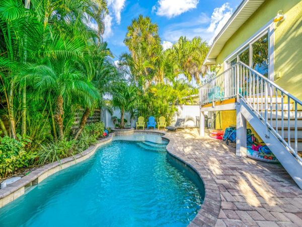 Tropical Grounds 3 Bedroom Vacation Rental Duplex with Pool!