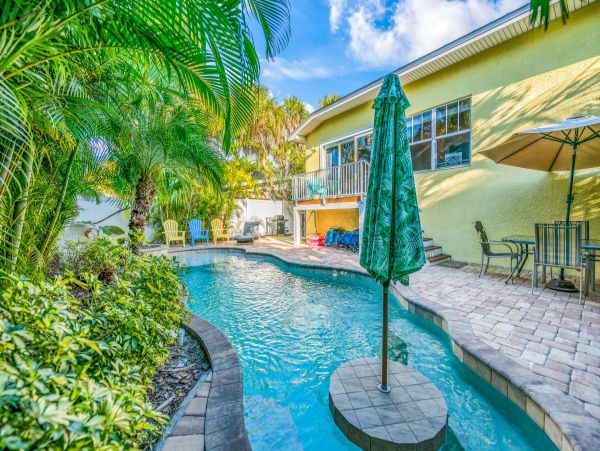 Tropical Grounds 3 Bedroom Vacation Rental Duplex with Pool!