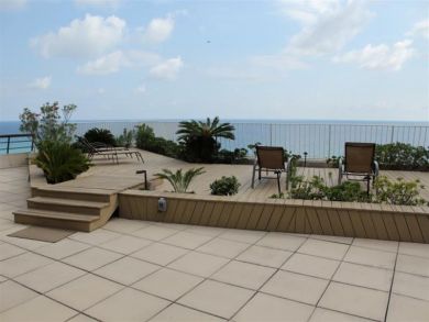 Three Bedroom Rental on Beach Sleeps 10 Full Gulf Views