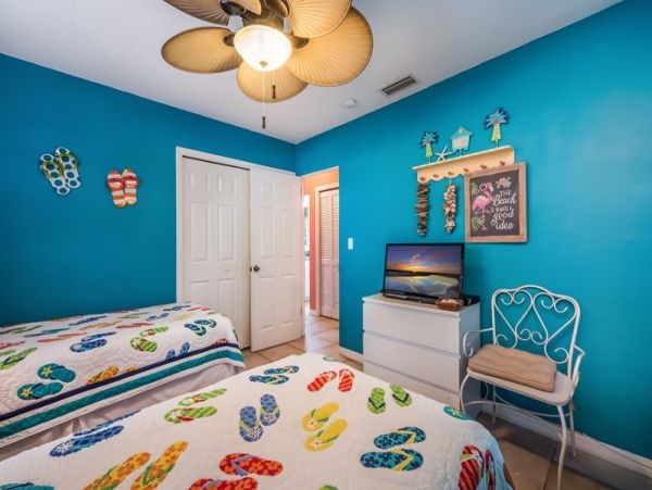 Anna Maria Lovely Vacation Home with Pool