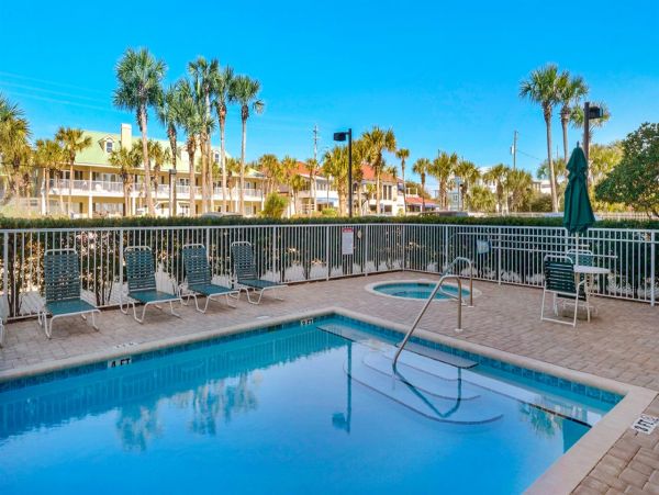 Destin 2 Bedroom Beach Condo Full Gulf Views Sleeps 8