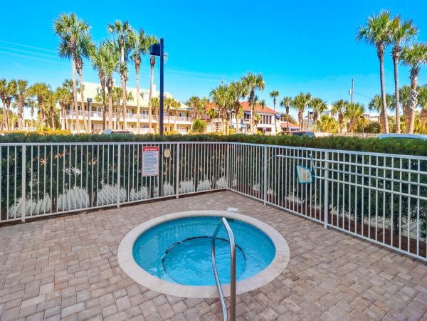 Destin 2 Bedroom Beach Condo Full Gulf Views Sleeps 8