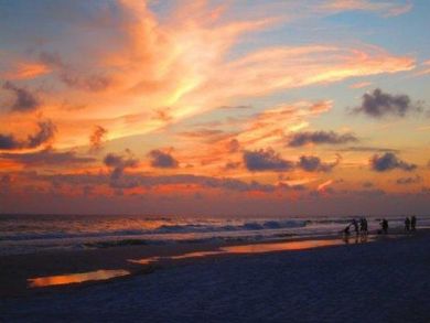 Great Destin Rental Option With Three Well Appointed Bedroom