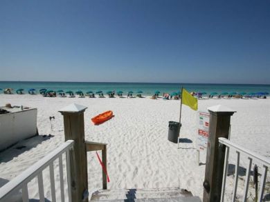 Beach View Rental Condo in Destin Beach View Rental Condo in Destin