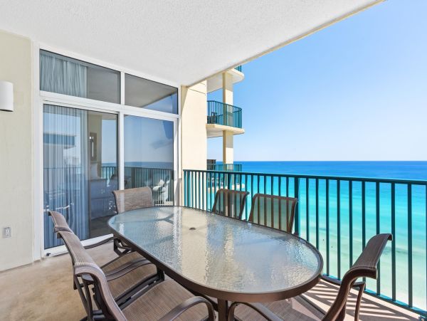 Magnificent Destin Rental Beach Side Magnificent Pool