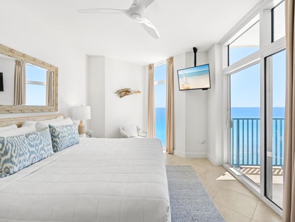 Magnificent Destin Rental Beach Side Magnificent Pool